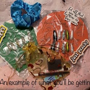 Press on mystery bag